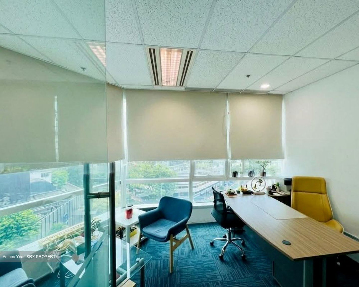 Sunshine Plaza (D7), Office #630093641